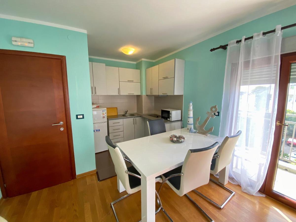Apartment Center Adria Bar Eksteriør billede